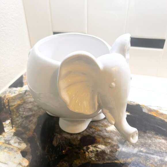 NWT Vintage Elephant Flower Succulent Cactus Planter Tea Napkin Matches Holder - Picture 2 of 9